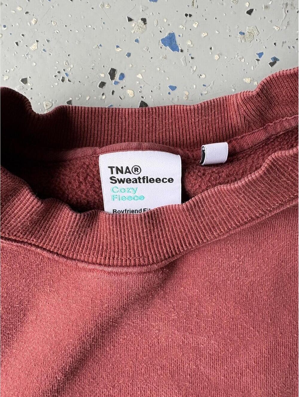 TNA Aritzia Sweater Cozy Boyfriend Fit Crew Neck Pullover Sweatshirt Maroon L - Picture 4 of 5